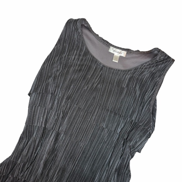 dressbarn Tops - Y2K Layered Sleeveless Women's Top